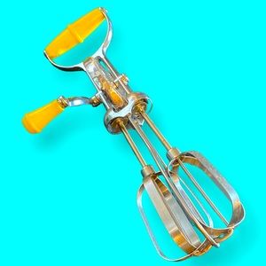 SUPERWHIRL Vintage Stainless Steel Hand-Held Manual Mixer Egg Beater Whisk